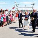 Kongeparet går i land på Nøtterøy (Foto: Håkon Mosvold Larsen / NTB scanpix)